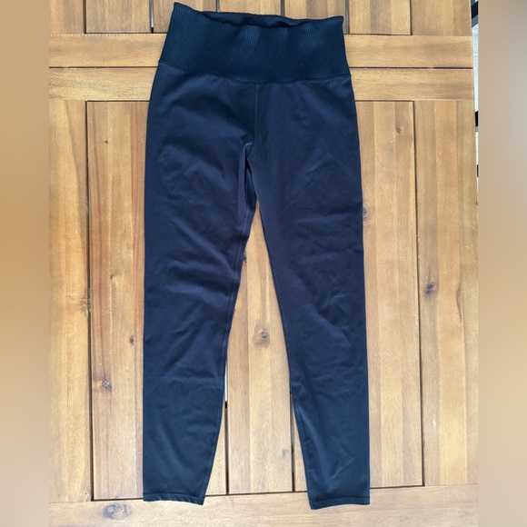 Vuori Pants - Vuori Leggings